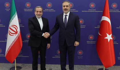 Bakan Fidan, İranlı Mevkidaşı Arakçi Görüştü