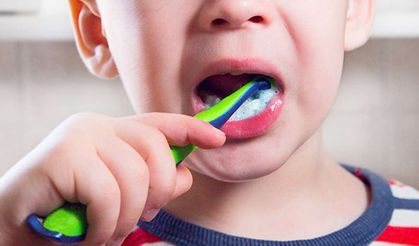 Uzman Uyardı: Bayram Tatili Çocukların Diş Sağlığı İçin Risk Taşıyor
