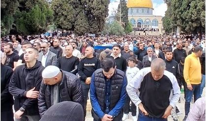 Mescid-i Aksa’da 5 hafta sonra ilk cuma namazı