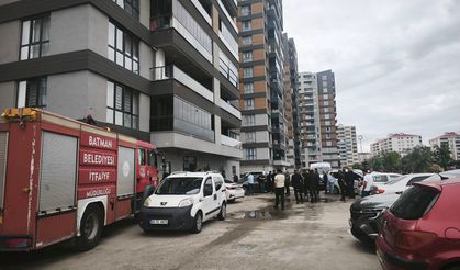 Mahsur Kalan Çocukları Kurtardı, Asansör Boşluğuna Düşerek Hayatını Kaybetti