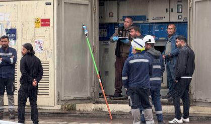 Trafoyu tamir eden işçi elektrik akımına kapıldı