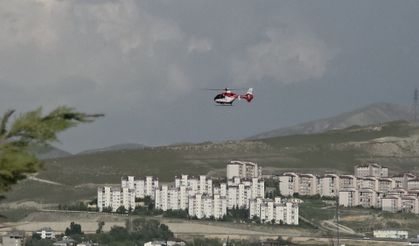 Van'da Kalp Krizi Geçiren Hasta İçin Helikopter Ambulans Seferberliği