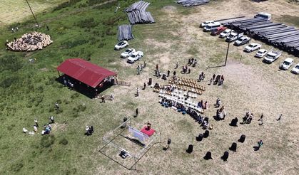 Yüksekova'da Berivanlar İçin Kurulan Sağım Alanları Hizmete Açıldı