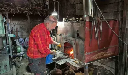 Nefes kesen mesai: 600 derecede ekmek mücadelesi