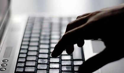 180 sosyal medya hesabı ve internet sitesine erişim engeli