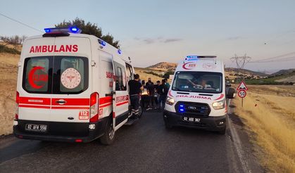 İki otomobil feci çarpıştı: 8 kişi yaralandı