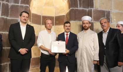 Letonyalı turist Van’da Müslüman oldu, "Veysel" adını aldı