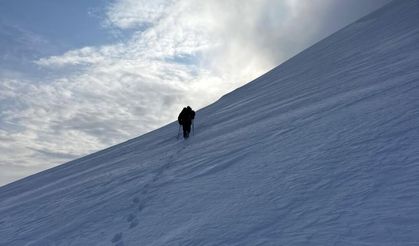 Vanlı dağcılar iki günde iki dev zirve yaptılar