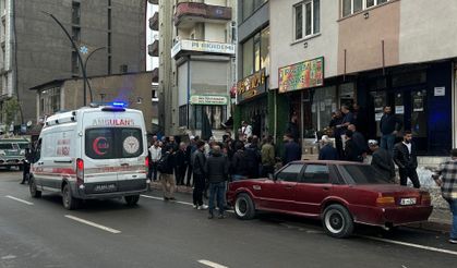 Sokak Ortasında Taşlı Sopalı Kavga: 4 Yaralı