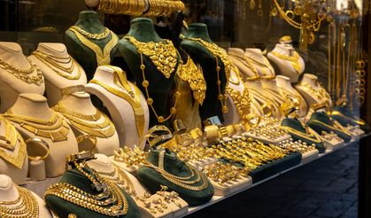 Altın fiyatları hareketlendi: Gram, çeyrek ve Cumhuriyet altını ne kadar?