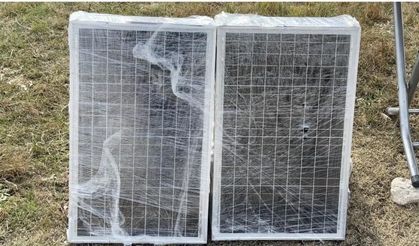 Yüksekova'da 30 arıcıya elektrikli tel çit sistemi dağıtıldı