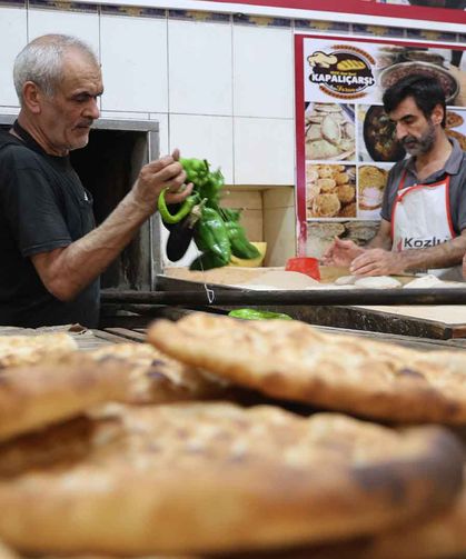 Fırında 80 Dereceye Dayanan Mesai: Ekmek Parası İçin Ateşle Sınav