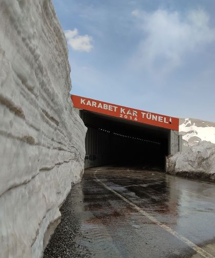 Van'da Kar Kalınlığı 3 Metreyi Aştı