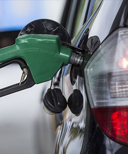 Motorine zam geldi: Gözler şimdi benzinde