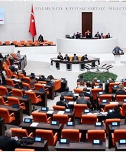 15 Yaş Altına Sosyal Medya Düzenlemesi: İlk Maddeler Meclis’ten Geçti