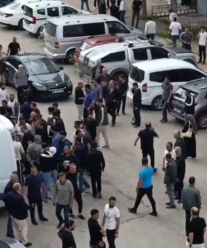 Diyarbakır’da Sokak Ortasında Silahlı Saldırı: 2 Kişi Ağır Yaralandı