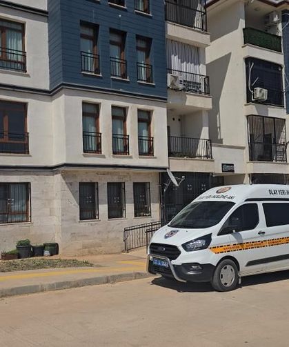 Evinde silahlı saldırıya uğrayan kadın öldü