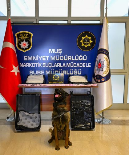 Muş'ta valizde 3 kilo metamfetamin ele geçirildi