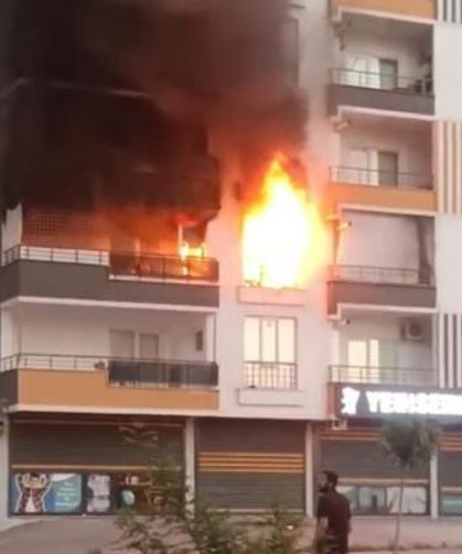 Batman'da apartman dairesinde yangın