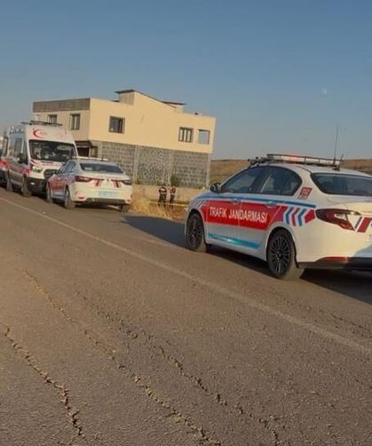 Otomobil oturanların arasına daldı: 1 ölü, 4'ü çocuk 5 yaralı