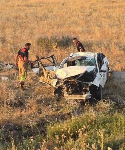 Şırnak'ta otomobil şarampole devrildi: 1 ölü, 2 yaralı