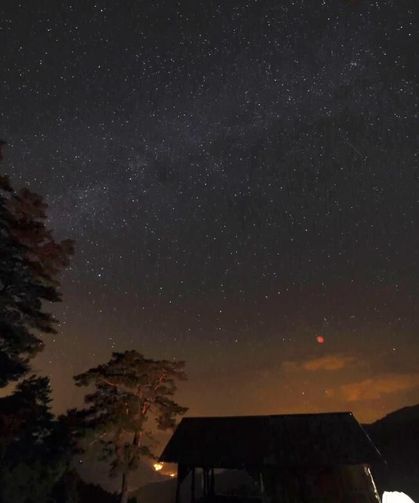 Gökyüzünde görsel şölen: Perseidler objektiflere yansıdı