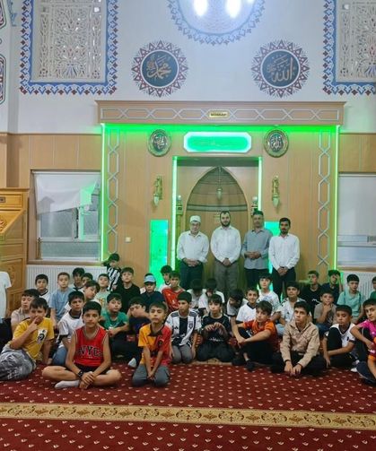Van'da gençler sabah namazında buluştu