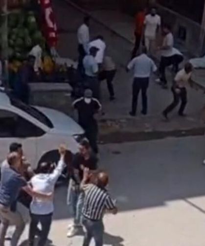 Van'da taşlı sopalı kavgada ağır yaralanan genç hayatını kaybetti