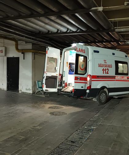 İnşaattan düşen kalıp ustası hayatını kaybetti