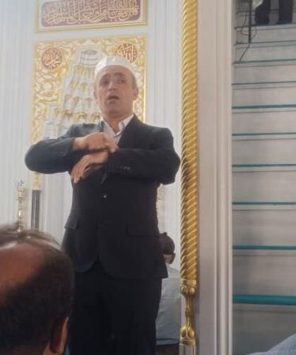 Hakkâri Ulu Cami'de cuma hutbesi işaret diliyle anlatıldı