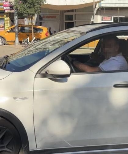 Polislerin gözü önünde ters yöne girdi! Cezası 10 bin lira oldu