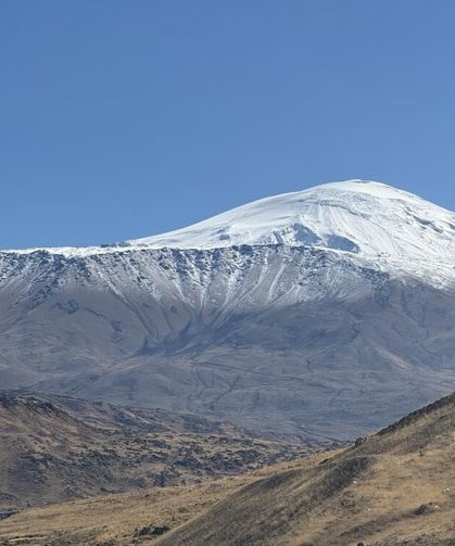Ağrı Dağı Iğdır'dan görüntülendi: Kar 3 bin metreye kadar indi