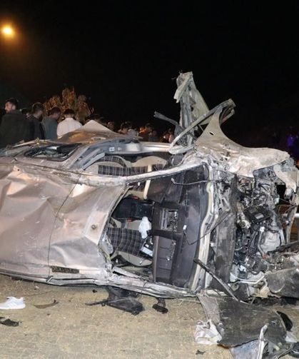 Araç 22 metrelik uçuruma düştü: Ölü sayısı 2'ye çıktı