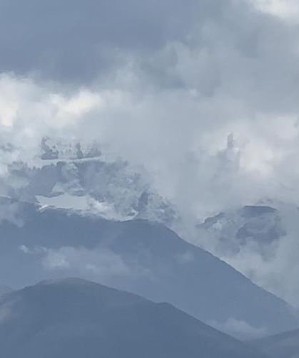 Hakkari'de kış kendini gösterdi! Cilo Dağları beyaza büründü