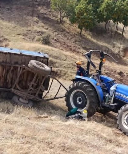 Muş'ta traktör devrildi: Sürücü ağır yaralandı