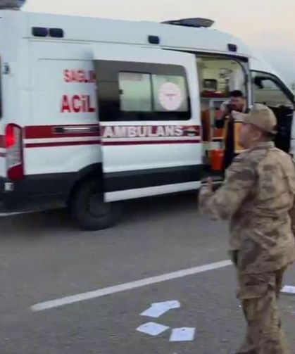 Muş'tan Van'a gidiyorlardı: Araçta 7 kişi vardı, bir ağır yaralı