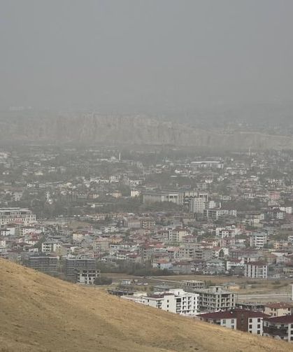 Van'da toz taşınımı etkisini gösterdi: Görüş mesafesi düştü