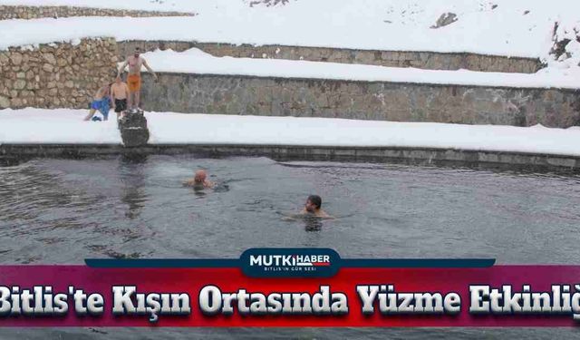 Metrelerce Kar Yağan Bitlis'te Buz Gibi Suda Yüzdüler