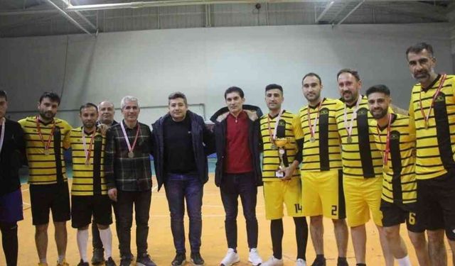 Hizan'da Futsal Turnuvası Heyecanı
