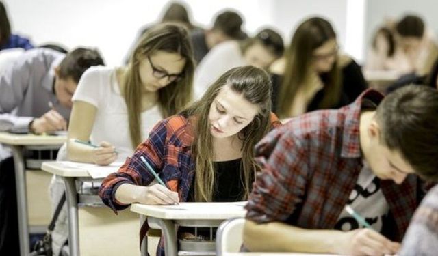 Açık öğretimde rekor sayı: Liselerden neden kaçılıyor?