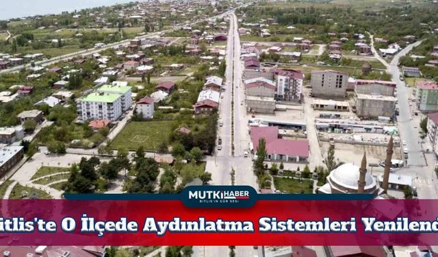 Bitlis'in O İlçesi Şehir Estetiği İçin Aydınlatma Direkleri Kuruyor