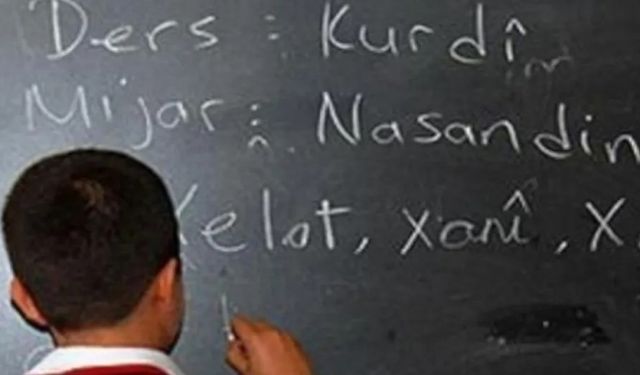 Bakan Özer: 20 bin 265 öğrenci Kürtçeyi seçti