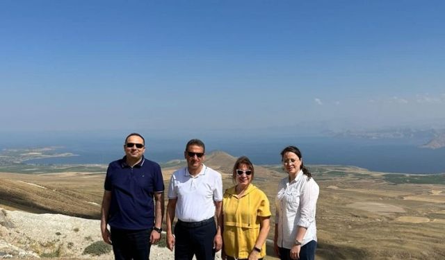 Bitlis Valisi Karaömeroğlu, Nemrut Krater Gölü'nü Ziyaret Etti