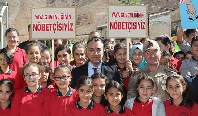 Bitlis ve ilçelerinde yaya güvenliği etkinlikleri