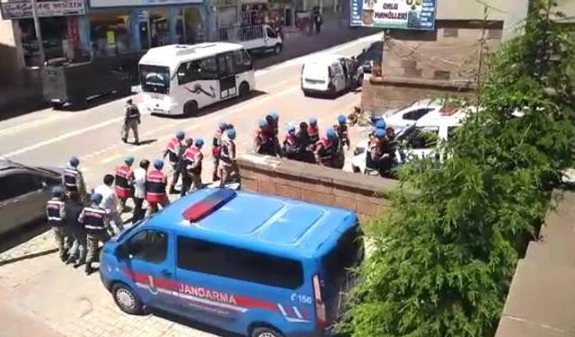 Bitlis ve Muş'ta Uyuşturucu Operasyonu 8 Tutuklama
