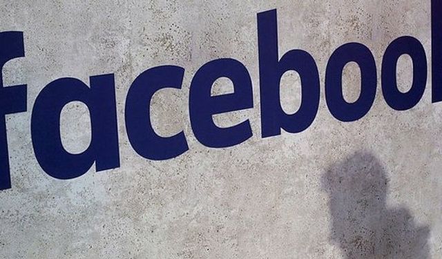 Facebook, İngiliz siyasetini hedef alan sahte hesapları kapattı