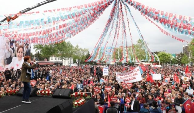 İYİ Parti Genel Başkanı Meral Akşener Sakarya'da vatandaşlara seslendi