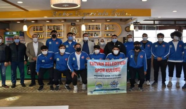 Tatvan Belediyesi hentbol takımı 2. lige yükselme maçlarına katılacak