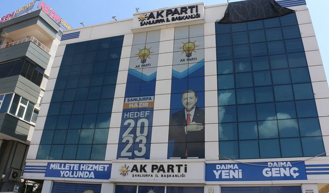 AK Parti'nin 9 İlçe Başkanı Görevden Ayrıldı!