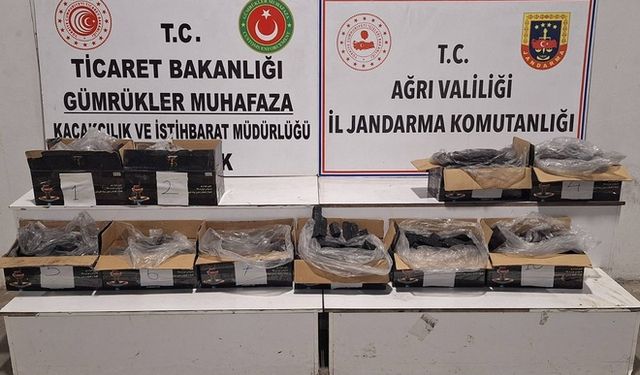 Bitlis'in Bölge İlinde Tırın Dorsesinde 142 Kilogram Uyuşturucu Ele Geçirildi